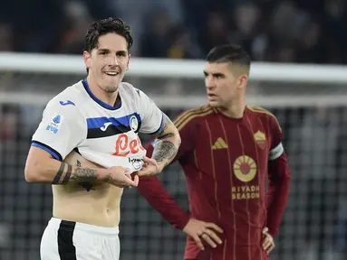 Atalanta kembali menunjukkan kekuatan mereka dengan mengalahkan AS Roma dua gol tanpa balas di Stadio Olimpico dalam laga Serie A, Selasa (3/12/2024) dini hari WIB. (AFP/Filippo Monteforte)