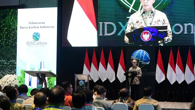 Ketua Dewan Komisioner OJK Mahendra Siregar pada pembukaan bursa karbon (IDX Carbon), Selasa (26/9/2023). (Foto: BEI)