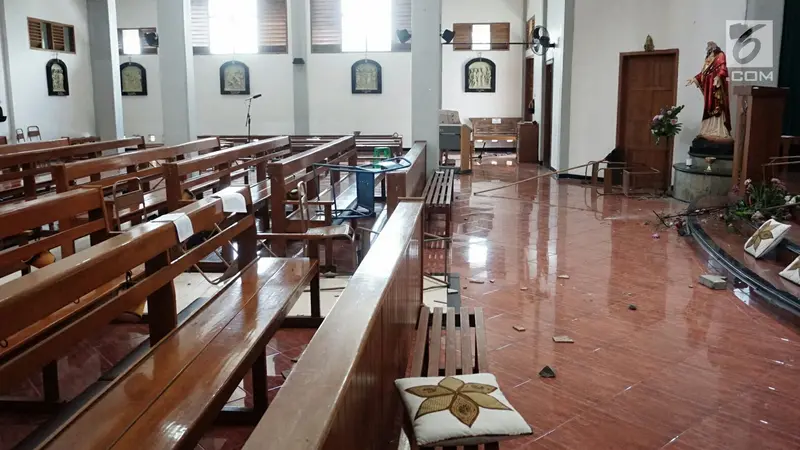 Polisi Olah TKP Penyerangan Gereja Santa Lidwina Bedog Yogyakarta