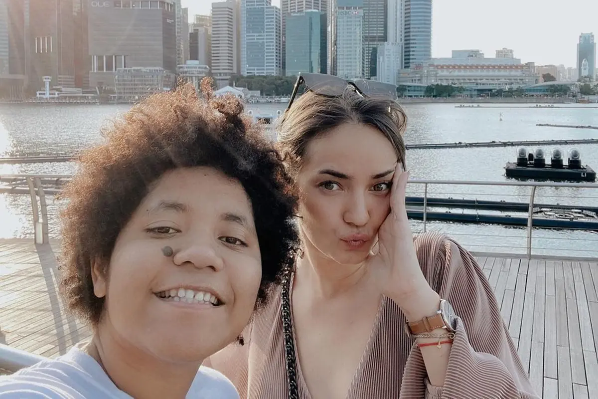 Potret Kebersamaan Enzy Storia dan Casey Paquita, Adik Kakak Kompak