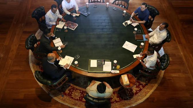 Prabowo Kumpulkan Menteri di Hambalang, Bahas Kampung Haji hingga Percepatan Pemulihan Bencana Sumatra