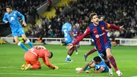 Sergi Roberto (kiri) mencetak 2 gol untuk Barcelona yang menentukan kemenangan atas Almeria yang sudah ditunggu-tunggu (AFP)