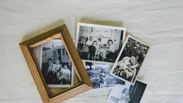 8 Tips Menyimpan Foto Agar Tidak Rusak