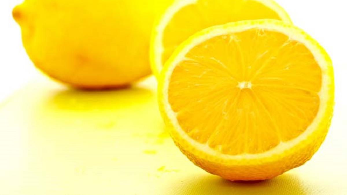 Atasai Jerawat di Punggung dengan Scrub Jeruk Lemon Fashion & Beauty