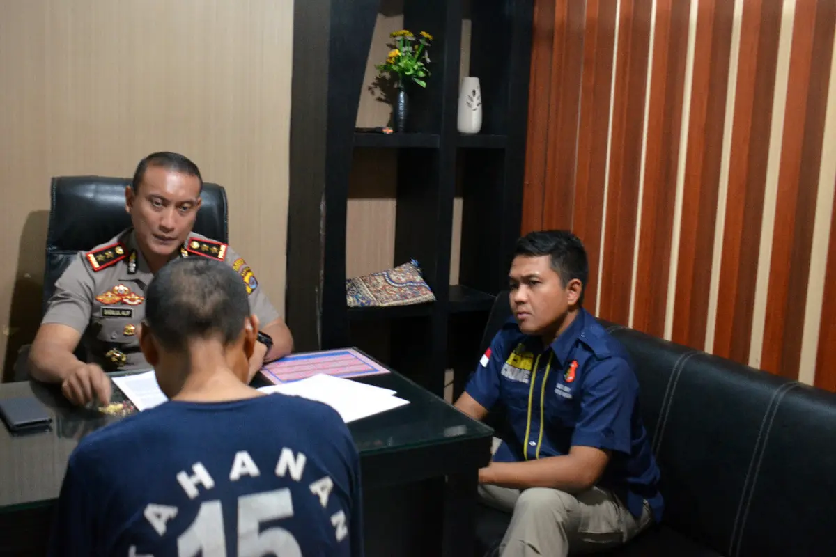 Seorang pria berinisial WS alias Babeh, melakukan pelecehan seksual terhadap lebih dari 25 anak. (Liputan6.com/Pramita Tristiawati)