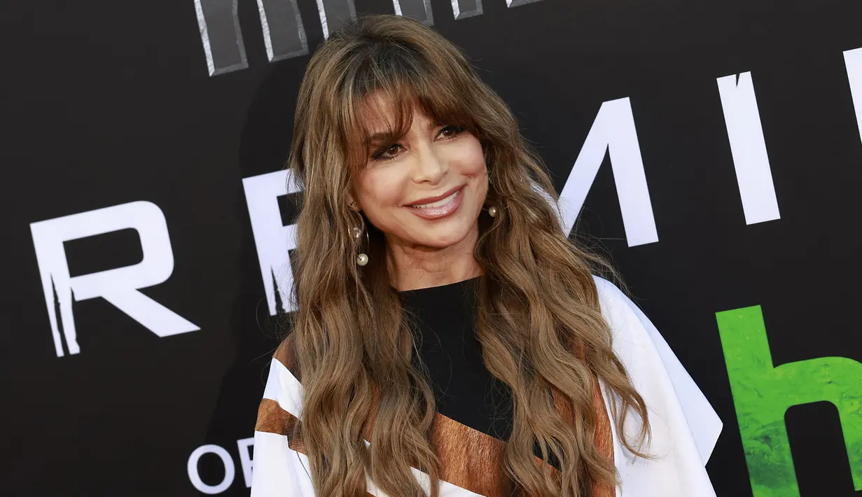 Paula Abdul menghadiri pemutaran perdana film Prey di Regency Village Theatre, Los Angeles, California, Amerika Serikat, 2 Agustus 2022. Paula Abdul tampak modis saat menghadiri pemutaran perdana film Prey. (Michael Tran/AFP)