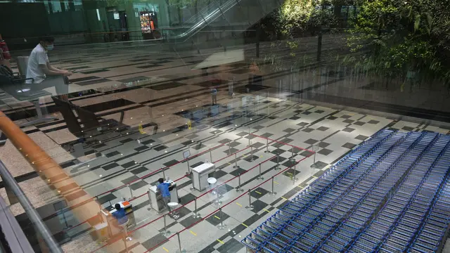 Jelang Natal, Begini Suasana Bandara Changi Singapura di Tengah Pandemi COVID-19