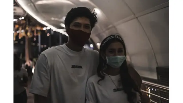 Romantis, Ini 6 Momen Kompak Zoe Abbas Jackson dan Aditya Zoni Pakai Baju Couple