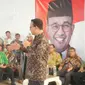 Mantan Gubernur DKI Jakarta periode 2017-2022 Anies Baswedan menghadiri acara Silaturahmi Elemen Warga Jakarta di Pekayon Raya, Jakarta Selatan, Rabu (19/6/2024). (Winda Nelfira).