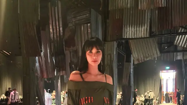 Parade Busana Selebriti di Show Studio 133 Biyan Spring/Summer 2026, Ada Syifa Hadju hingga Laura Basuki