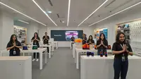 iBox Apple Premium Partner pertama di Plaza Indonesia, Jakarta, dilengkapi staf dan iBox Experts yang siap melayani kebutuhan pelanggan terkait produk Apple. (Liputan6/Dinda Charmelita Trias Maharani)