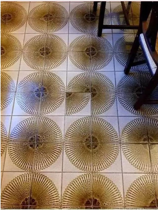 8 Potret Pemasangan Keramik Ini Malah Bikin Mata Sakit, Pusing Lihatnya