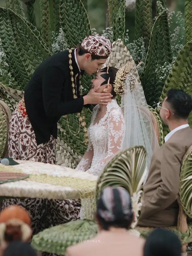 Kisah Dadakan Aksesori Akad Maxime Bouttier, Keris Dibuat Seminggu atas Permintaan Luna Maya