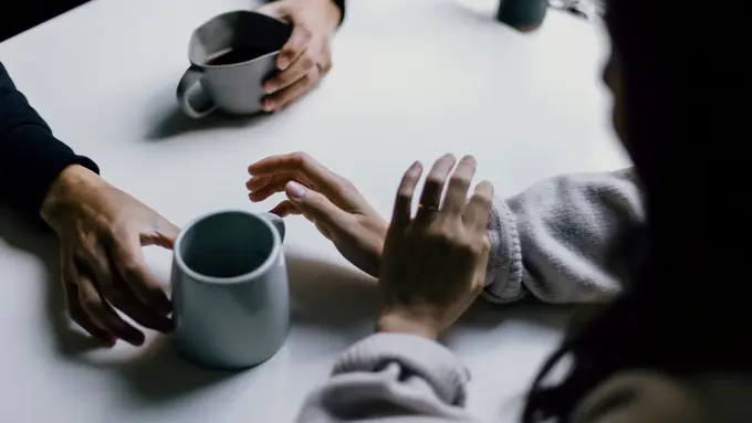 Menurut survei yang dilakukan oleh I-NAMHS tahun 2022, sekitar 34,9% remaja di Indonesia mengalami masalah kesehatan mental.