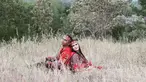 Eny Sagita menikah dengan Kakung Lintang pada 2016. Suaminya diketahui juga merupakan seorang seniman musik. Keduanya pun kerap terlibat dalam pekerjaan yang sama. (Liputan6.com/IG/@eny_sagitathementhul)