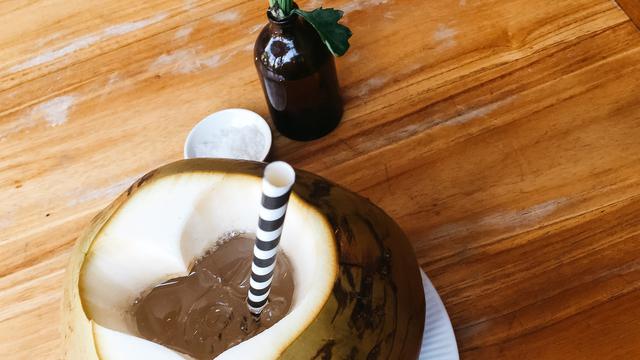 Ilustrasi air kelapa