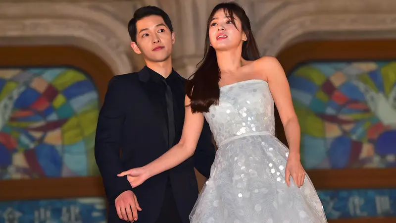 Momen Kemesraan Song Song Couple di Karpet Merah