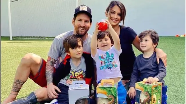 Pesepak Bola Terbaik Dunia Lionel Messi Tetap Utamakan Keluarga