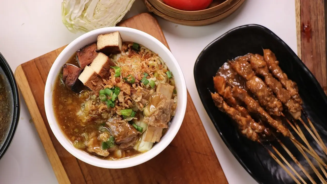 Resep Mie Ongklok dengan Sate Sapi Manis
