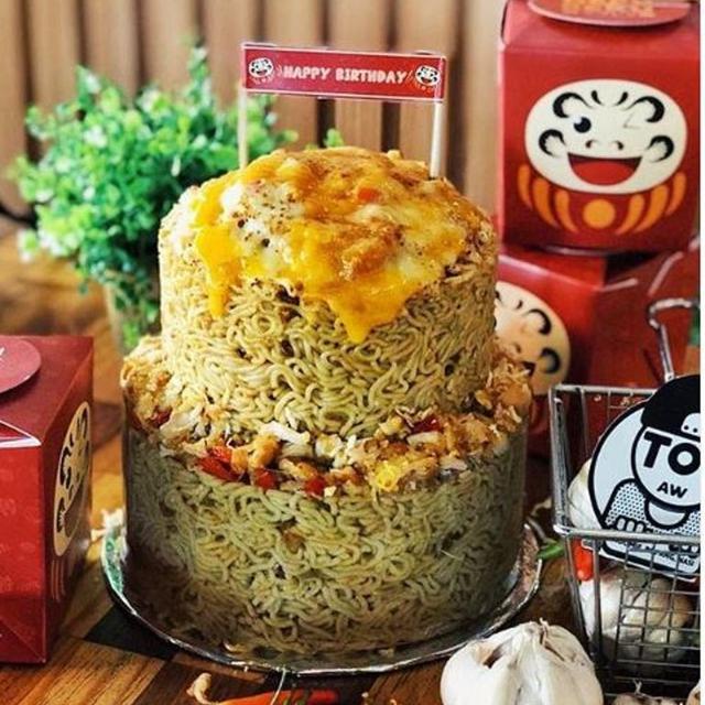 Tak Hanya Kue Pengantin, ada juga Kua Ulang tahun dari Bahan Mii nstan
