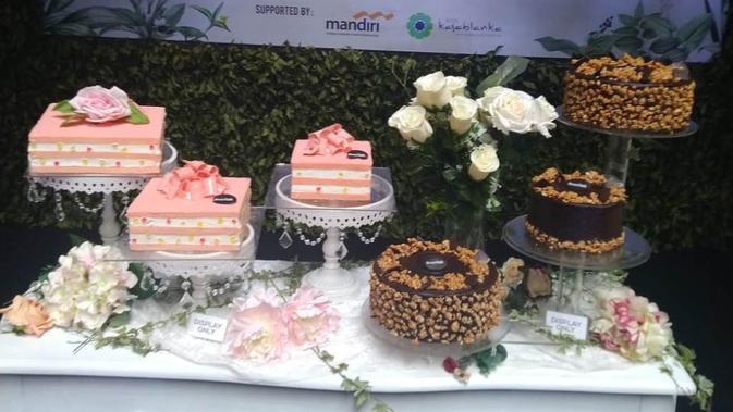 Dua produk kue terbaru Breadtalk yang menggelar Cake Festival pada 5-11 Agustus 2019. (Liputan6.com/Henry)
