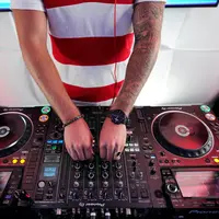 Ilustrasi Lagu No Time for Tears Credit: unsplash.com/Lee