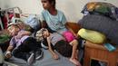 Blokade Israel terhadap bantuan telah menyebabkan kekurangan makanan, susu, suplemen gizi dan vaksinasi. (Bashar TALEB / AFP)