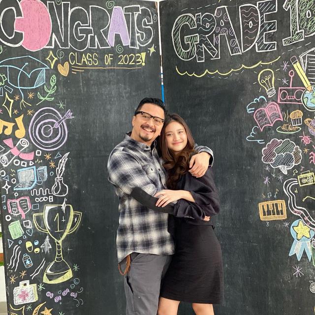 8 Momen Kompak Ferry Maryadi dan Anak Perempuannya, Jadi Sorotan Netizen