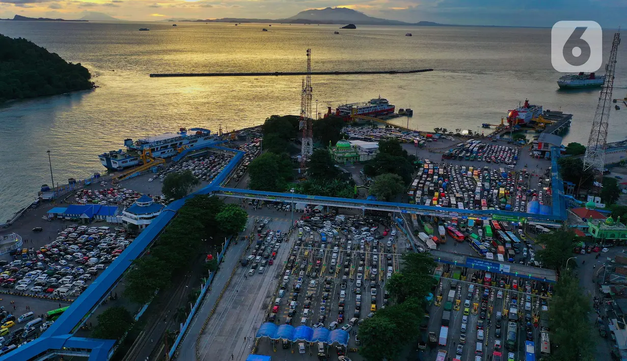 Selain itu, penambahan jumlah armada penyeberangan juga dilakukan. (Liputan6.com/Angga Yuniar)