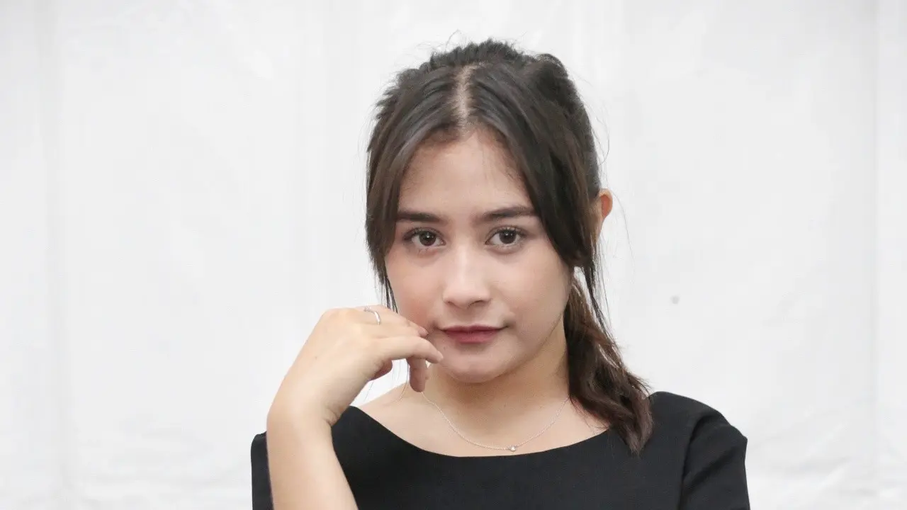 [Bintang] Prilly Latuconsina