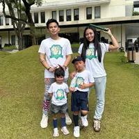 Rachel Vennya resmi cerai dengan Niko Al Hakim pada Februari 2021 lalu. Dari pernikahannya, mantan pasangan suami istri itu dikaruniai dua orang anak. Meski sudah resmi berpisah, Rachel menjalin hubungan baik dengan mantan suaminya.  [Instagram/rachelvennya]