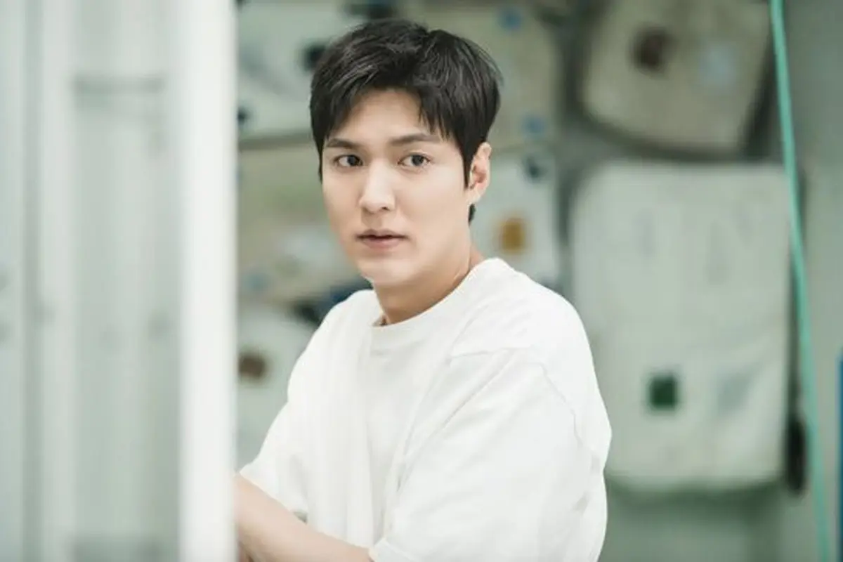 Lee Min Ho di Drakor When The Star Gossip (instagram/tvn_drama).