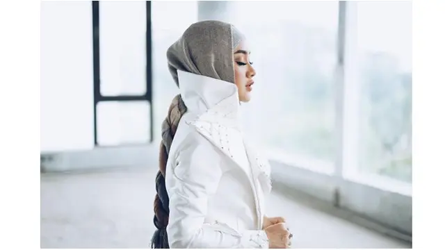 7 Seleb Cantik Ini Tampil Berhijab Saat Bulan Ramadan, Bikin Pangling