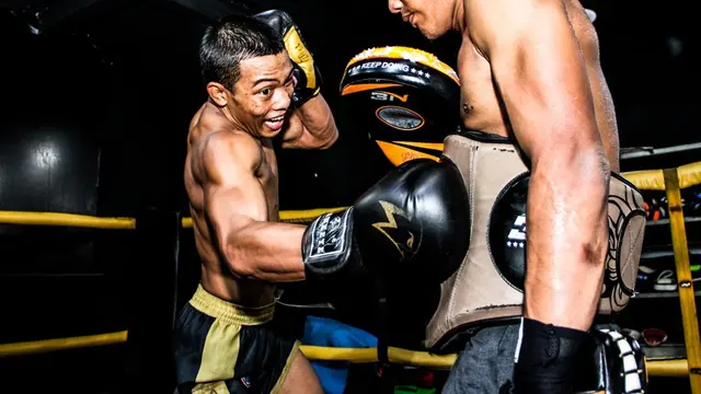 Atlet kickboxing Raul Pinem