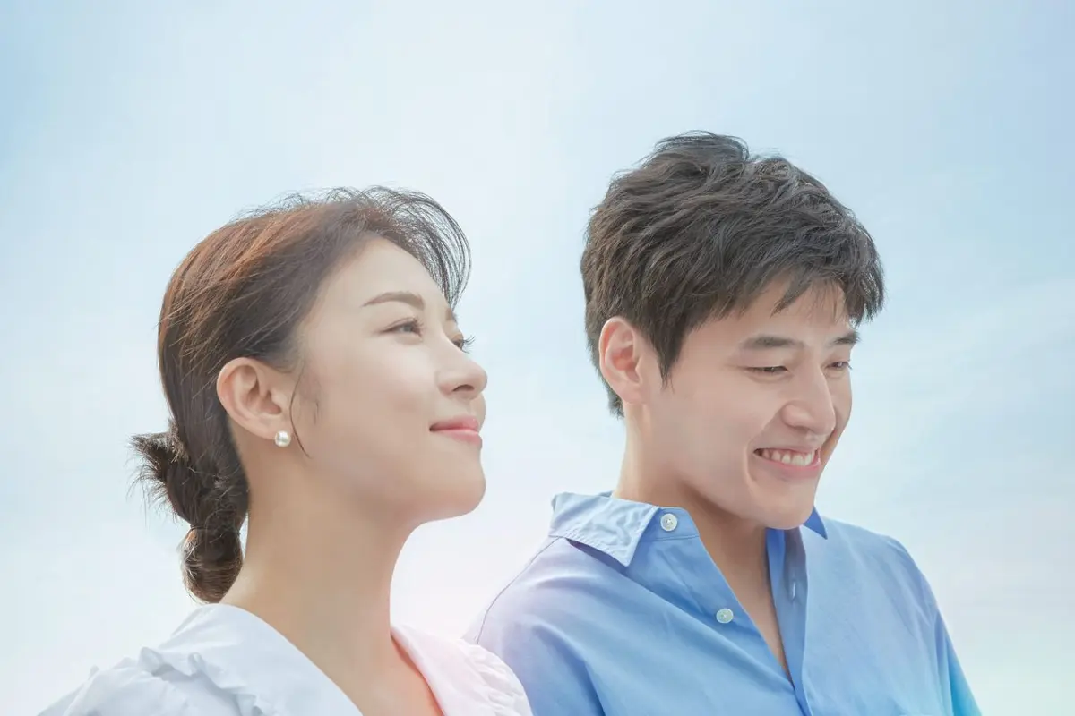 Curtain Call dibintangi Kang Ha Neul dan Ha Ji Won.