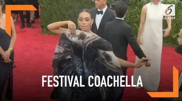 Solange Knowles batal tampil di festival musik Coachella. Panitia mengunggah pengumuman melalui Twitter mengenai penyebab ia batal tampil.