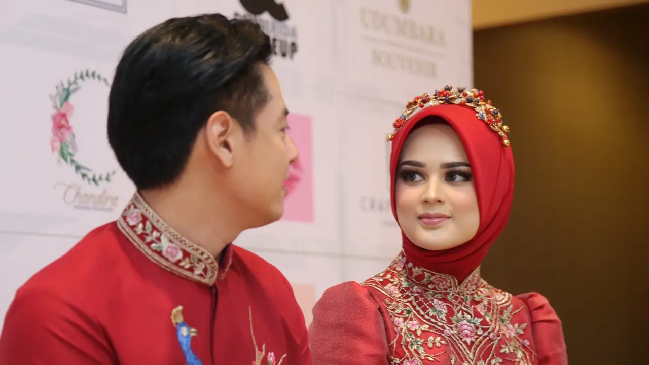 [Fimela] Resepsi Cut Meyriska dan Roger Danuarta