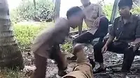 Tangkapan layar rekaman video dugaan perundungan yang terjadi di SMP Negeri 1 Pematang Sawah, Tanggamus. Foto : (Istimewa).