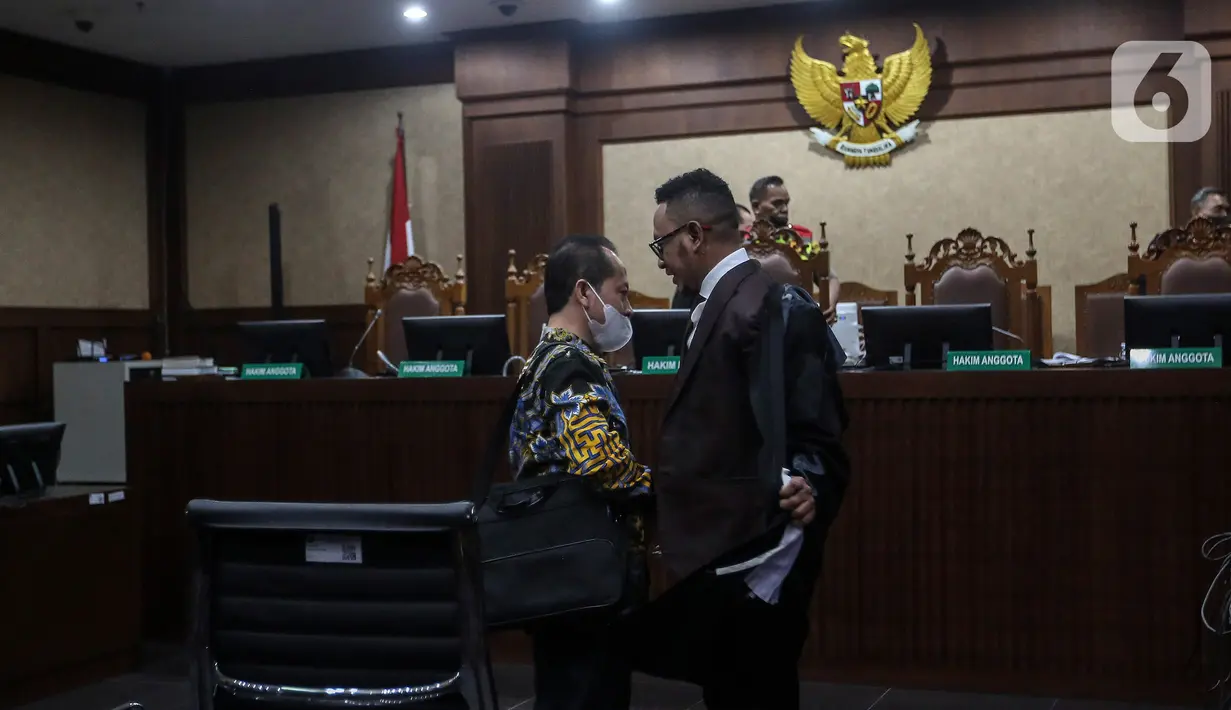 Yohan Suryanto adalah salah satu terdakwa dalam kasus dugaan korupsi pengadaan infrastruktur BTS BAKTI Kementerian Komunikasi dan Informatika (Kominfo). (Liputan6.com/Johan Tallo)