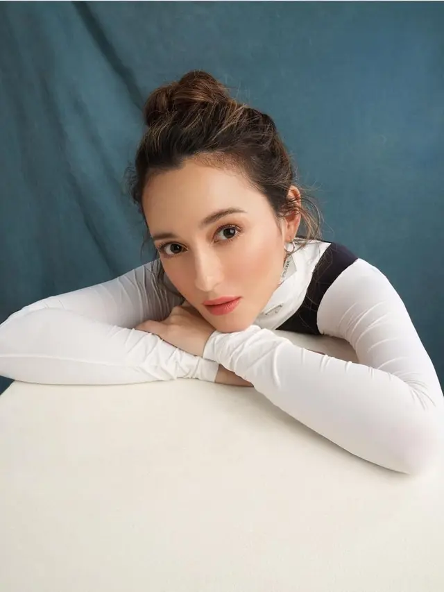 Transformasi Julie Estelle