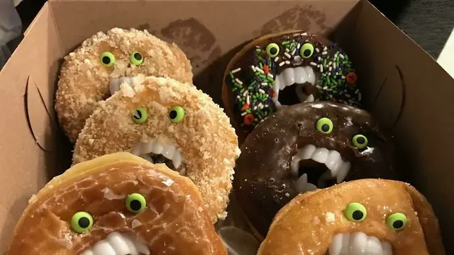 8 Makanan Bertema Halloween Ini Ngeri Banget, Bikin Enggak Jadi Makan ...