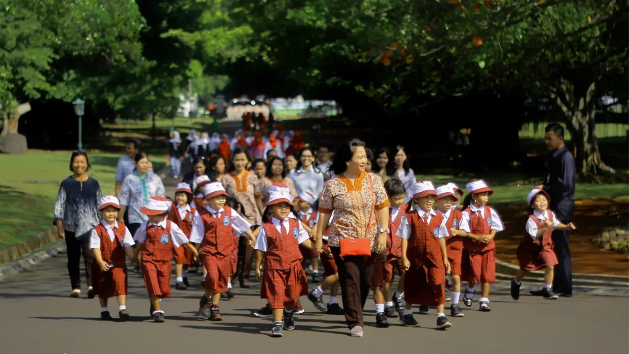 Kunjungan warga di Istana Bogor (Liputan6.com/Achmad Sudarno)