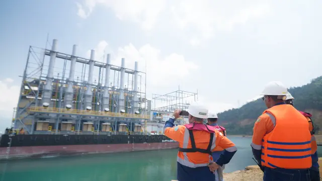 Kapal Pembangkit Listrik Terapung atau Barge Mounted Power Plant (BMPP) Nusantara II-60 MW. (Foto: istimewa)
