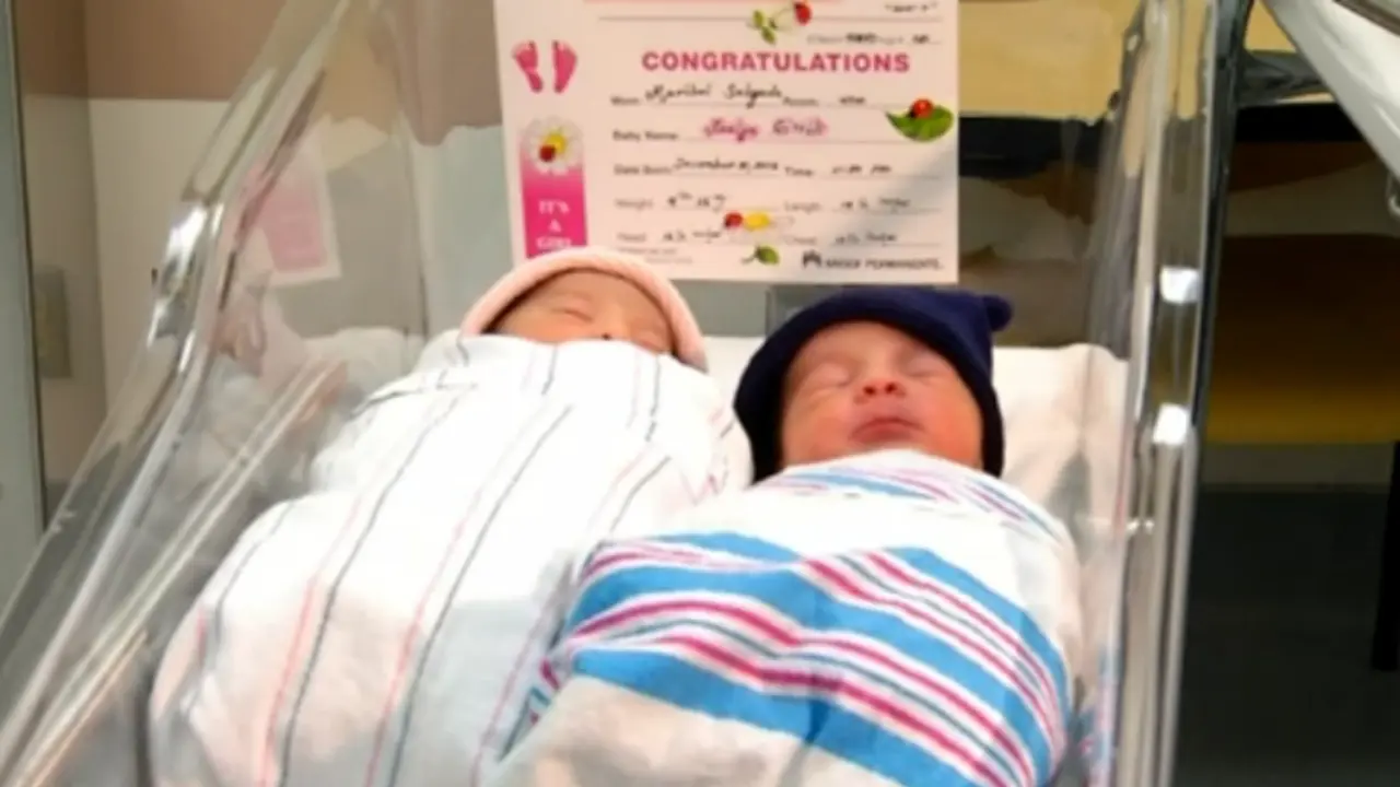 Meski Kembar, Kedua Bayi Ini Lahir di Tahun Berbeda