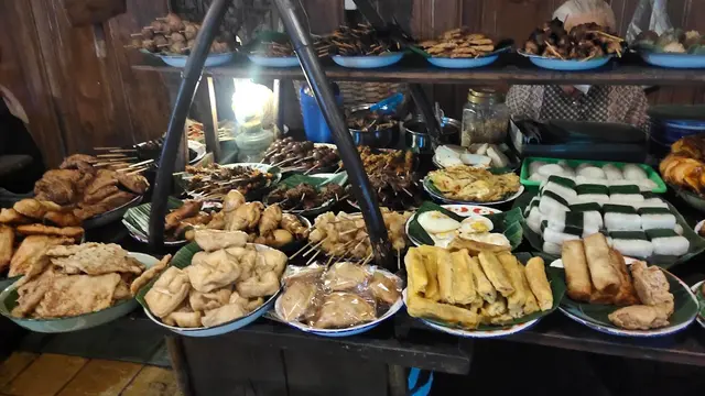 30 Rekomendasi Tempat Makan Enak di Solo, dari Legendaris hingga Instagramable