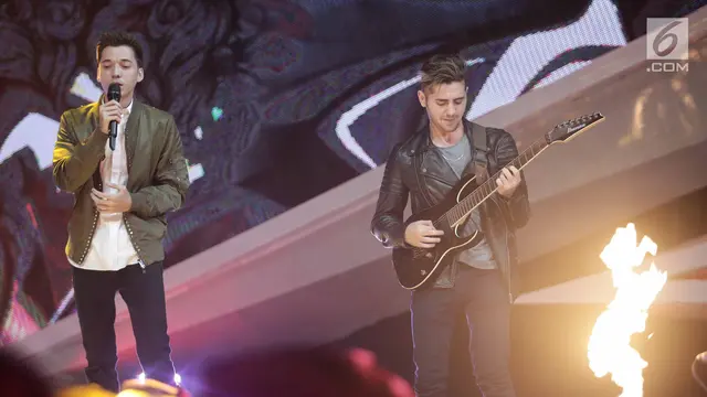 Penampilan Band Anak Langit Buka SCTV Music Awards 2018