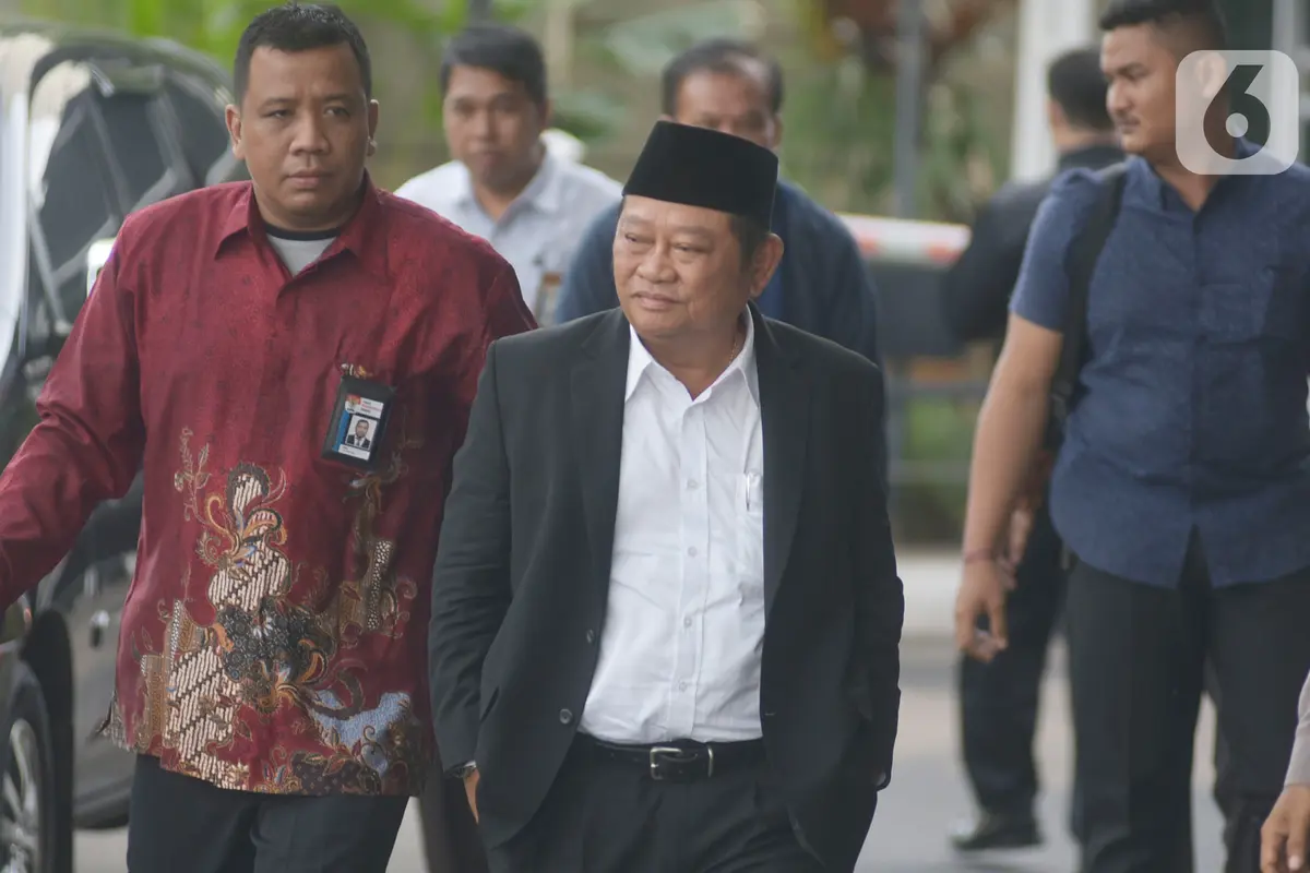 Bupati Sidoarjo Saiful Ilah