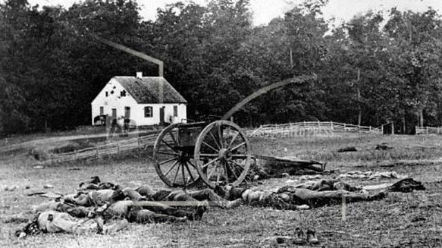 Perang Antietam 17 September 1862 (AP/Mathew B. Brady)