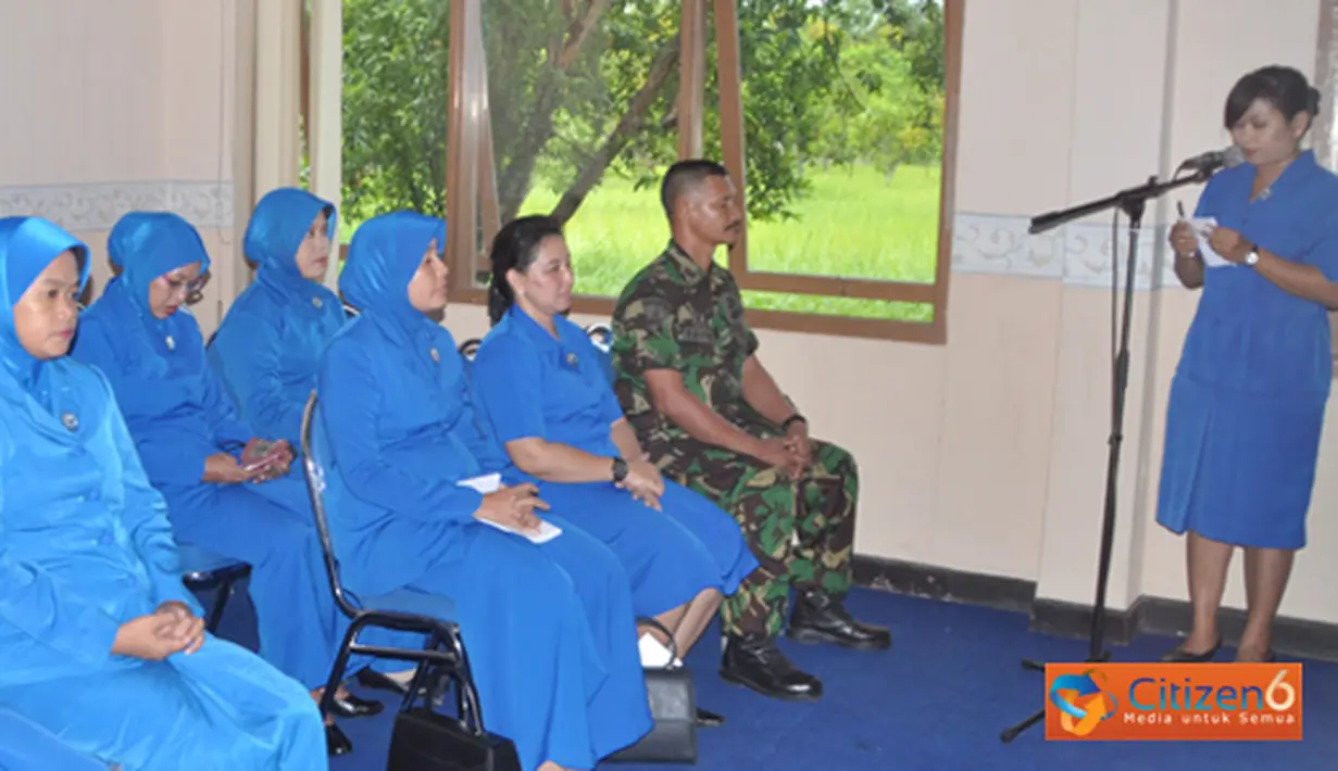 Citizen6, Sidoarjo: Dalam Paripurna Sertijab tersebut diadakan pemeriksaan keuangan Seksi Ekonomi dan Bendahara Cabang 1 Korcab Pasmar-1 Gabungan Jalasenastri Korps Marinir. (Pengirim: Budi Abdillah)
