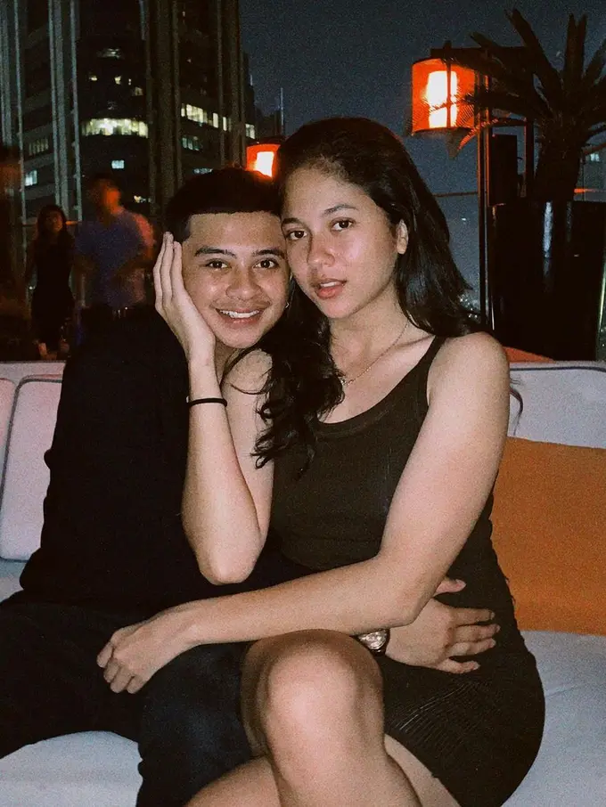 Sitha Marino makin jatuh hati melihat gaya rambut baru Bastian Steel